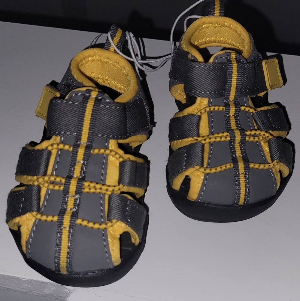 Baby sandals
